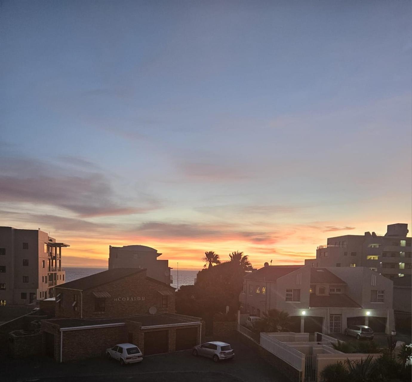 Apartment Beachside Getaway